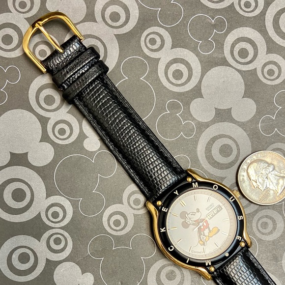 Vintage Disney X Seiko Mickey Mouse Men's / Unisex Watch 7N43-6A99 - Picture 10 of 16